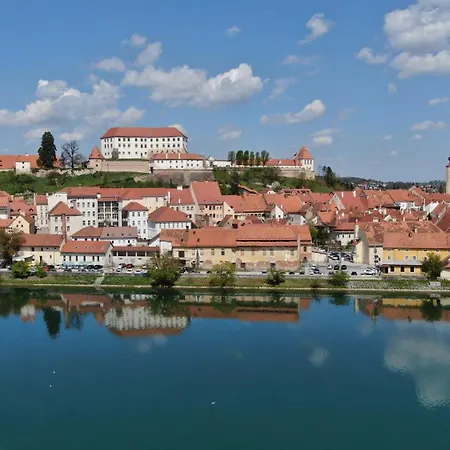 Pri Tonetu Konukevi *