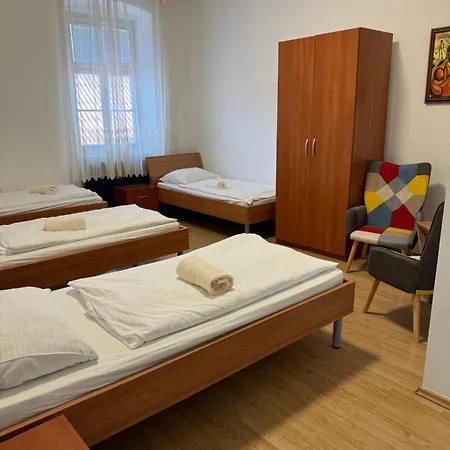 Pri Tonetu Konukevi Ptuj