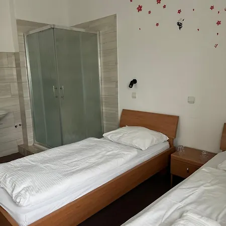 Pri Tonetu Konukevi Ptuj