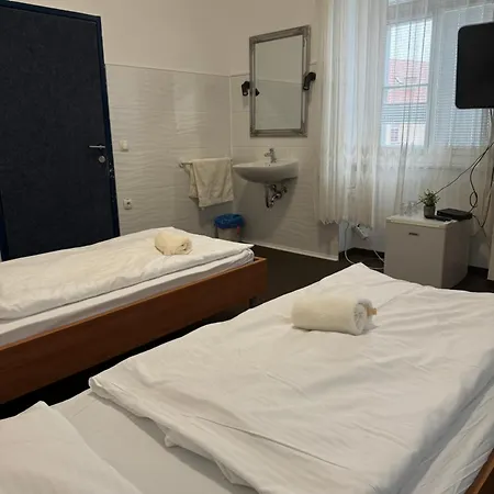 Pri Tonetu Konukevi Ptuj