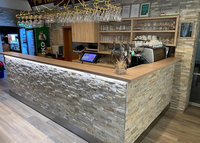 Pri Tonetu Hiša za goste