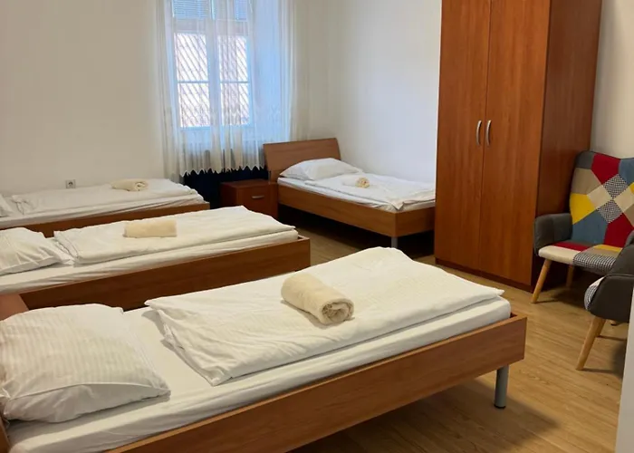 Πανσιόν Pri Tonetu *